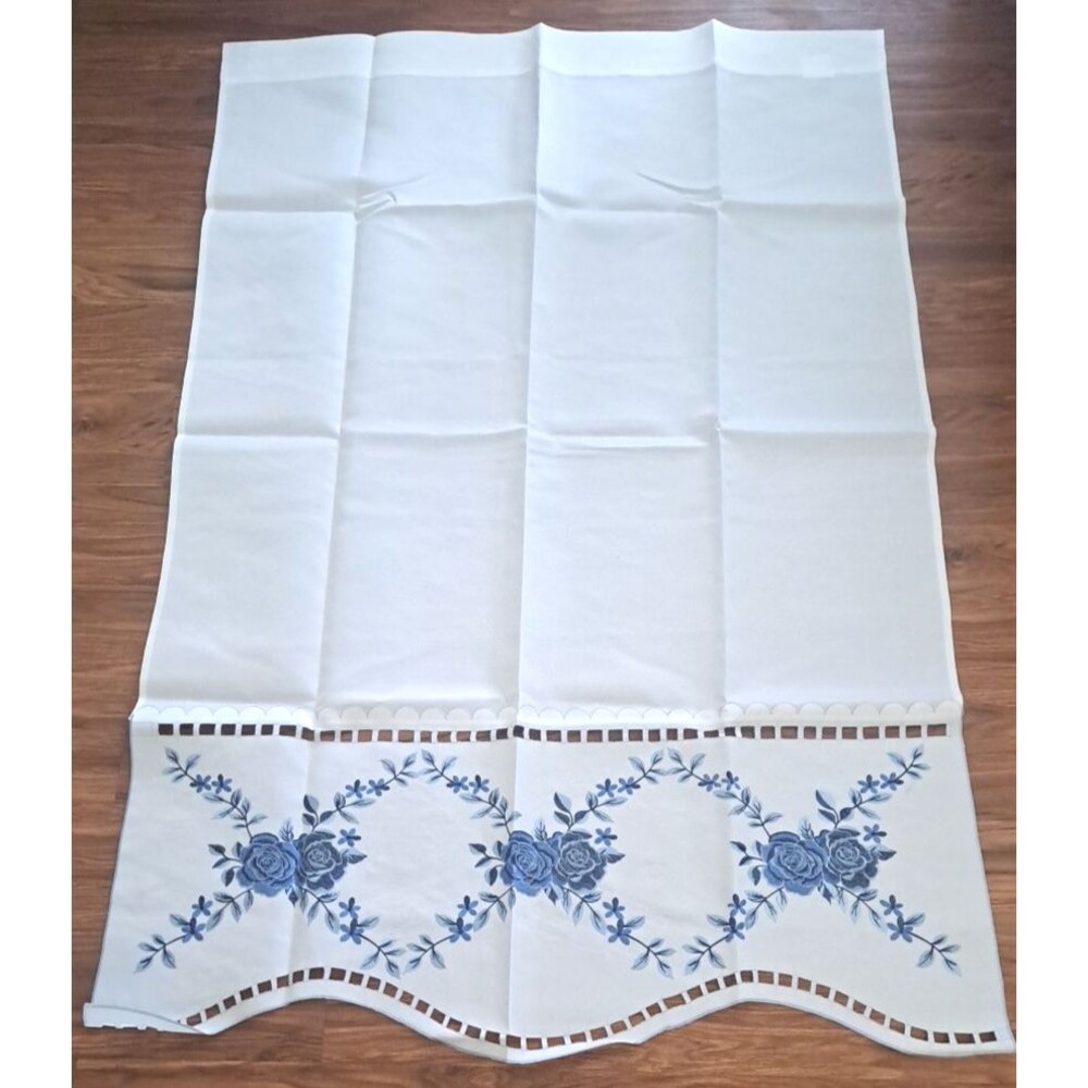 NEW Blue Roses Curtain Panel W Tieback Polyester Elegant Cottage NWOT 52x84